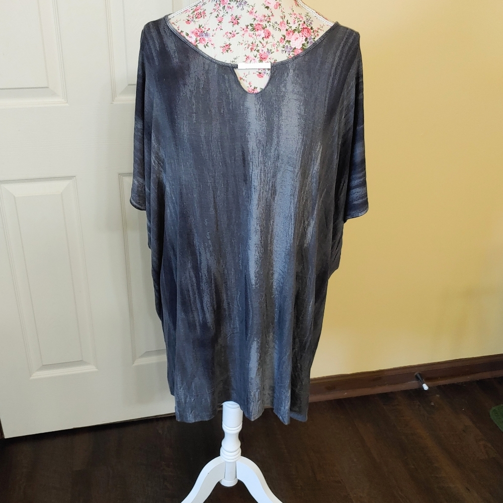 Lisa Rinna Collection Metallic Charcoal Short Sleeve Tee
